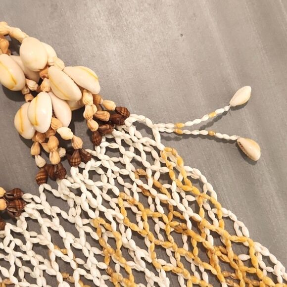 Womens beachy bohemian shell bag. - Picture 5 of 13